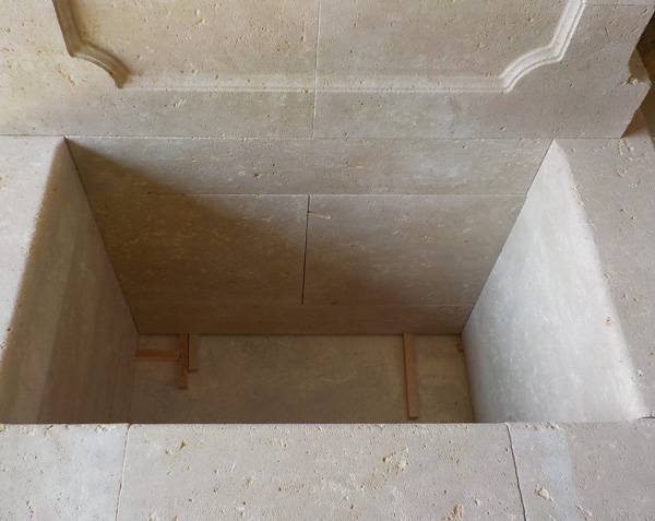 Stone basin - Lanvignes Golden-Yellow Aged Stone basin - Lanvignes Golden-Yellow Aged