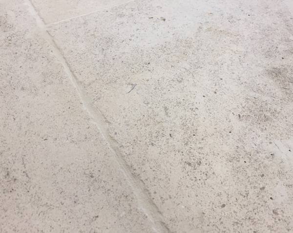 Semond Blended Limestone Flooring - Antique Finish - Width of of 40 cm x random lengths