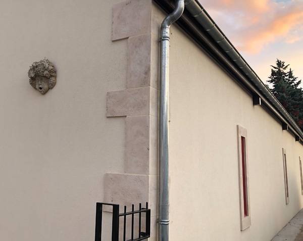 Chainage d'angle en pierre naturelle