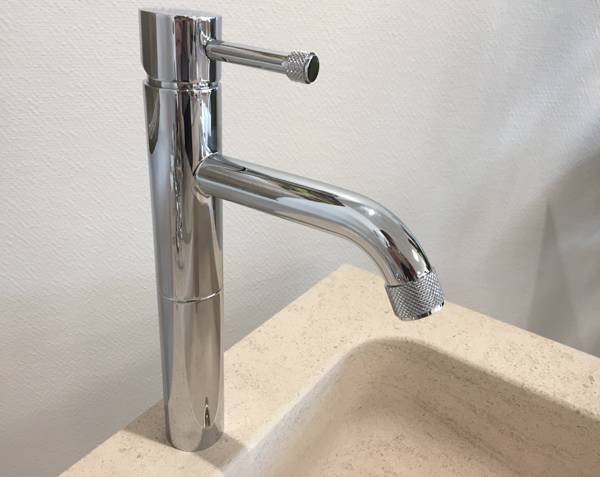 Hugh faucet for washbasin
