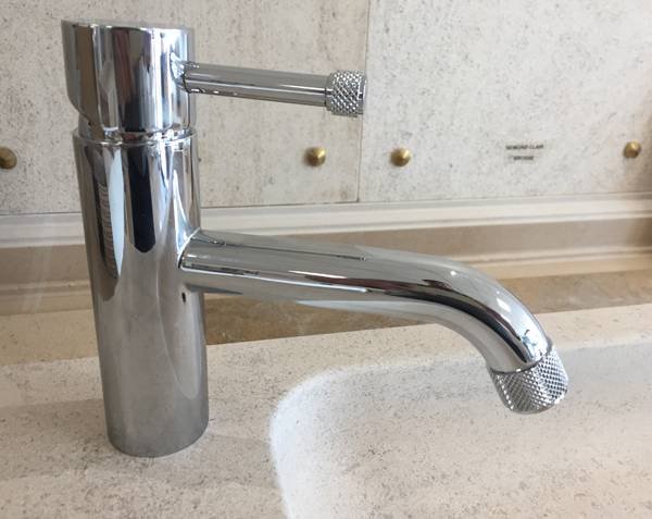 Low faucet Low faucet