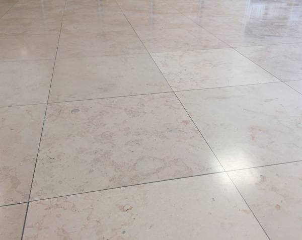 Flooring Comblanchien Light - Honed finish - 40 x 40 cm