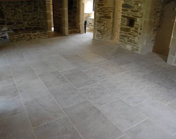 Dallage en pierre de Bourgogne Ampilly Finition Antique - Longueurs Libres x Largeur 50 cm