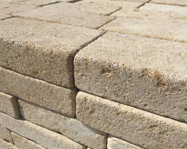 Antique Cobblestone - Lanvignes Golden Yellow