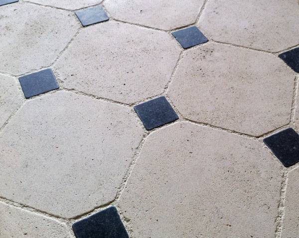 Burgundy limestone flooring Semond Light with veins with black cabochons - Antique finish Burgundy limestone flooring Semond Light with veins with black cabochons - Antique finish