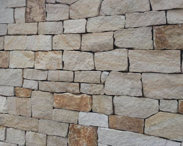 Wall Cladding in Stone from Châtillon-sur-Seine Wall Cladding in Stone from Châtillon-sur-Seine