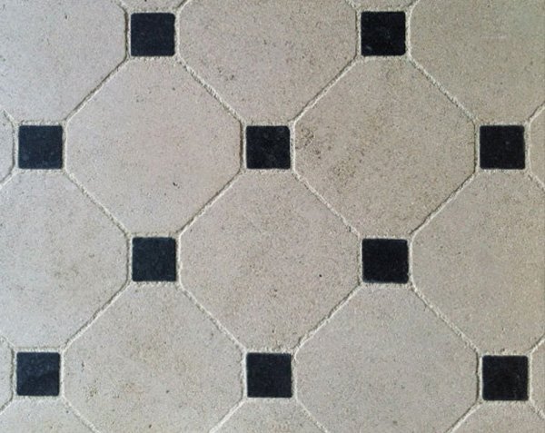 Burgundy limestone flooring Semond Light with veins with black cabochons - Antique finish