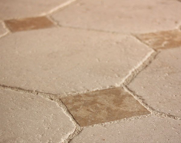 Burgundy limestone flooring in Semond Light Veined with gold cabochons - Antique finish Burgundy limestone flooring in Semond Light Veined with gold cabochons - Antique finish