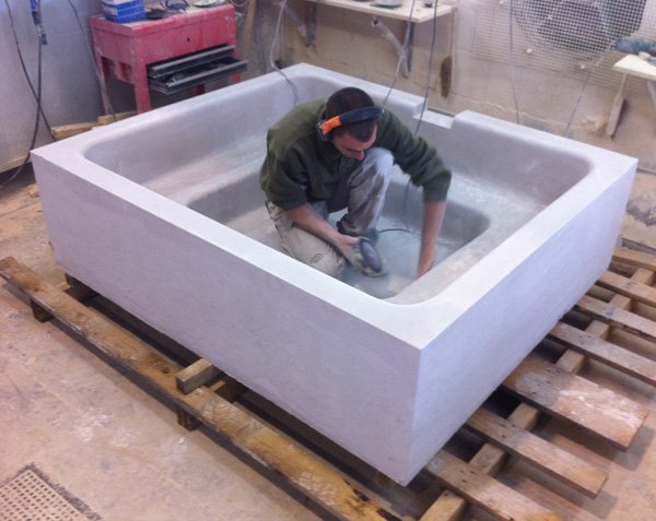Solid bathtub in natural stone - Comblanchien Clair