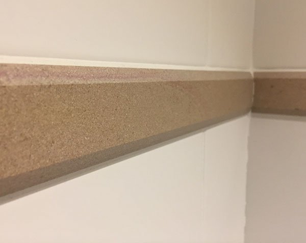 Frise carrelage salle de bain - Corton Adouci