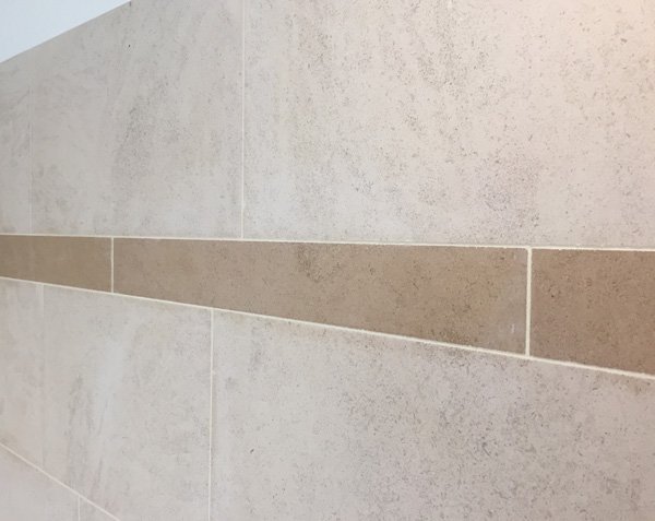 Frise décorative en pierre naturelle - Charmot Doré Adouci