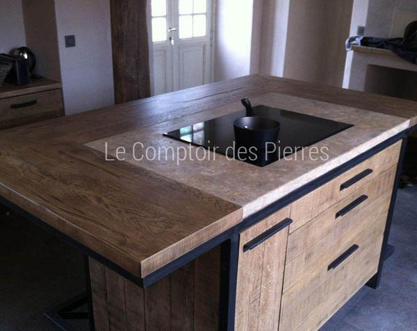 Central island in limestone - Lanvignes Golden-Yellow Aged finish