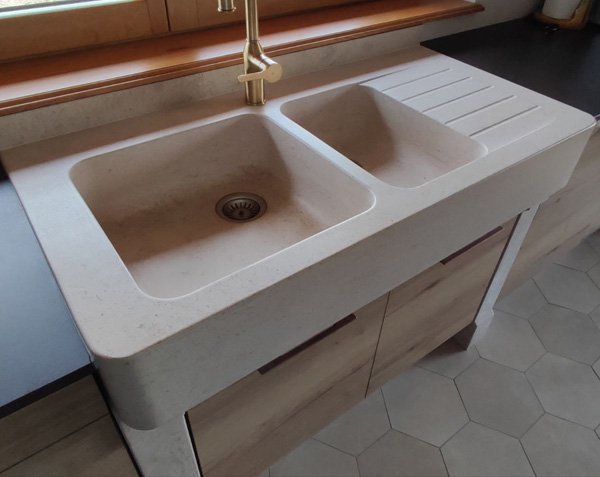 Classic limestone sink - Charmot Light Honed Classic limestone sink - Charmot Light Honed