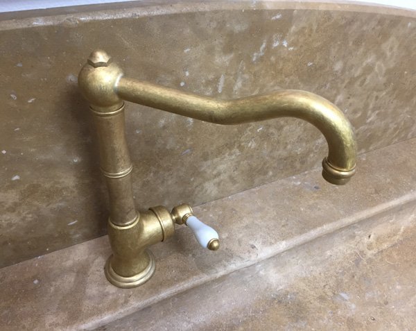 Golden faucet for kitchen Golden faucet for kitchen