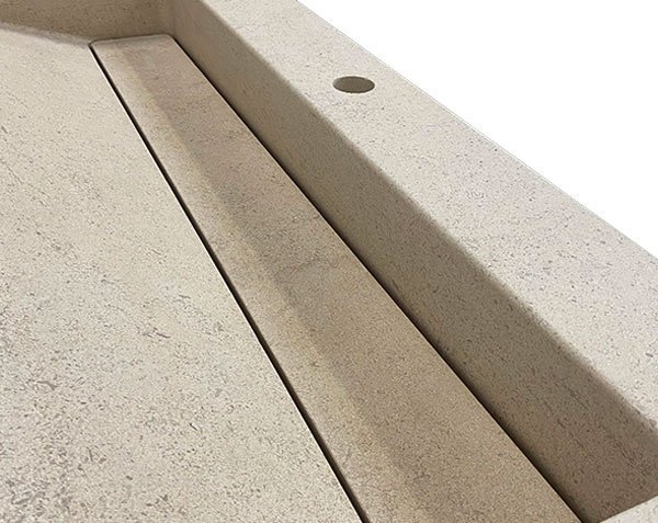 Suspended basin - Gutter in natural Burgundy limestone - Charmot Light Honed