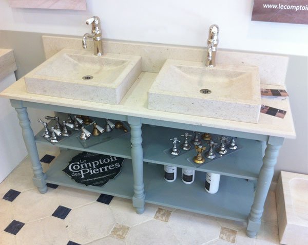 Natural limestone from Burgundy washbasin - Charmot Light Honed