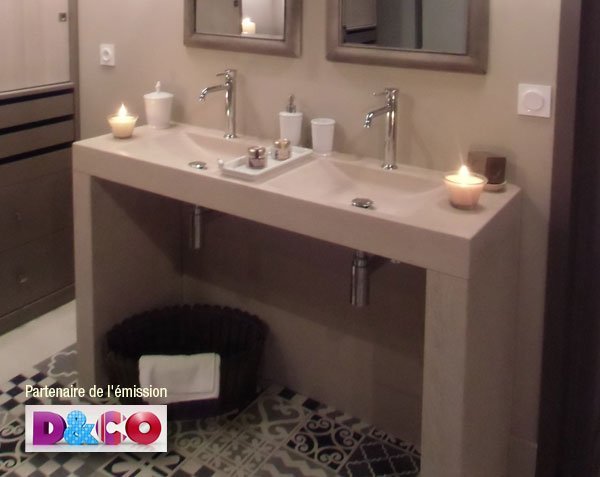 Vasque double pour salle de bain en pierre de Bourgogne Charmot Clair Adouci Vasque double pour salle de bain en pierre de Bourgogne Charmot Clair Adouci