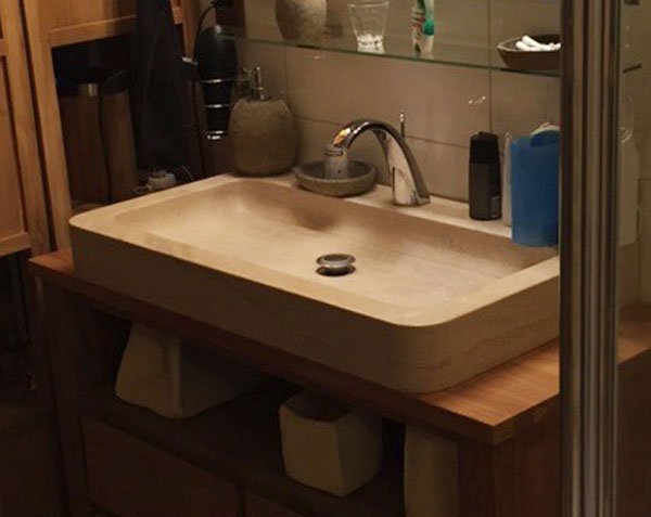 Grignan Limestone Washbasin - Charmot Golden Honed