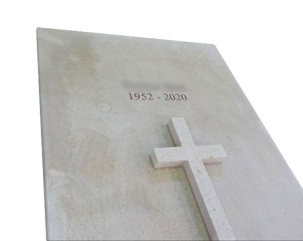 Cross for tombstone in natural stone Cross for tombstone in natural stone