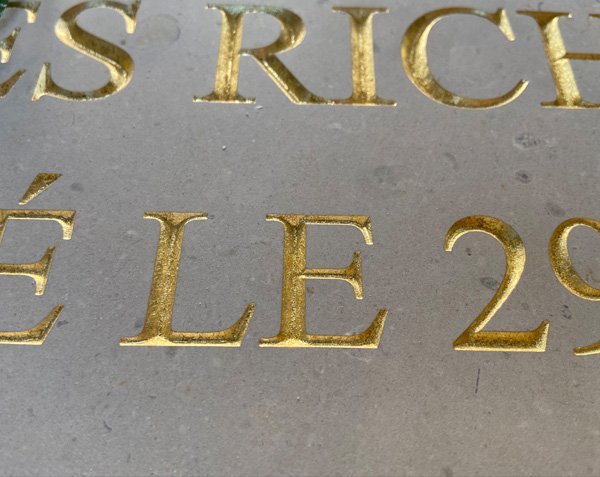 Gold leaf for engraving