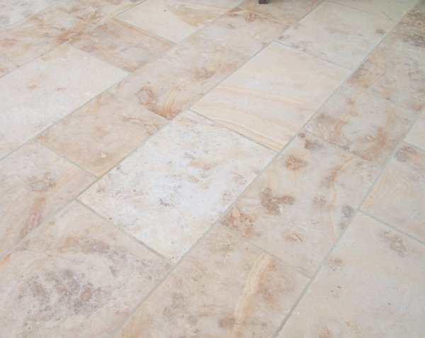 Carrelage en pierre de Bourgogne Beaunotte Finition Brossé