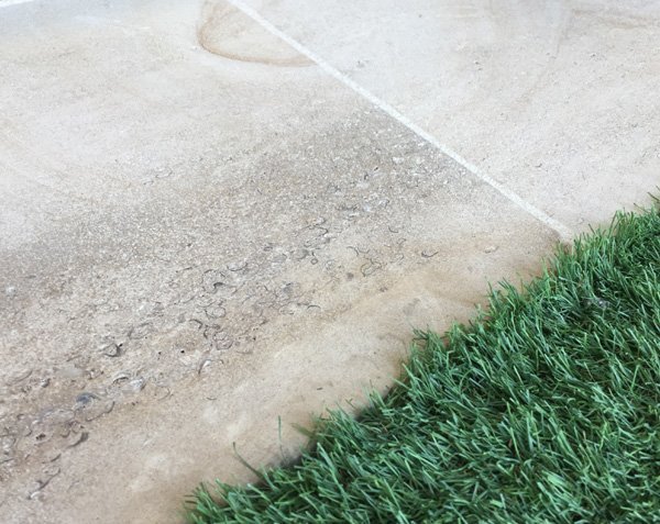 Pool coping stones in Beaunotte limestone Pool coping stones in Beaunotte limestone