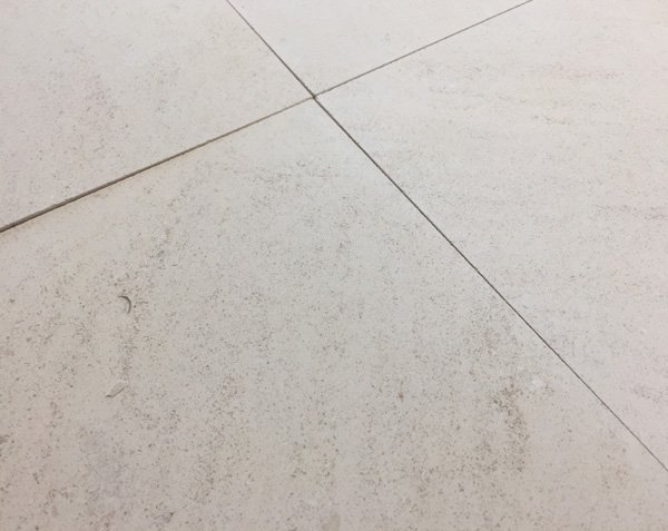 Light Burgundy Limestone Buffon - Strata 16 Honed Finish Light Burgundy Limestone Buffon - Strata 16 Honed Finish