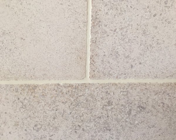 Joint en pierre - Mapei Couleur Jasmin - Pour intérieur ou extérieur Joint en pierre - Mapei Couleur Jasmin - Pour intérieur ou extérieur