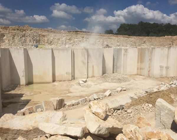Massangis quarry - Yonne (89) - Burgundy