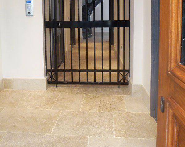 Burgundy Limestone Flooring Saint-Genay Model Monastery Finish