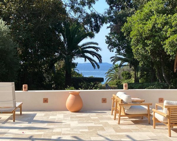 Terrasse en pierre - Maison provençale