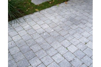 Pavé en Pierre Bleue Belge Antique - Format fixe carré 15 x 15 cm ou rectangle Pavé en Pierre Bleue Belge Antique - Format fixe carré 15 x 15 cm ou rectangle