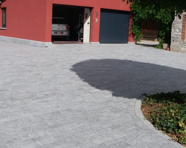 Pavers in Belgian Blue Stone - Pathways and terraces - Price upon request Pavers in Belgian Blue Stone - Pathways and terraces - Price upon request