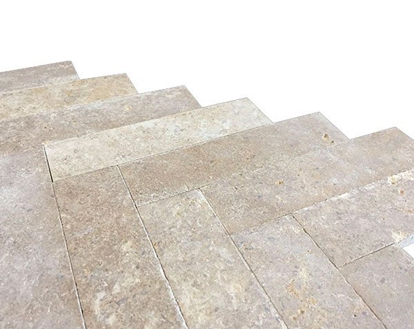 Chevron parquet - Natural limestone