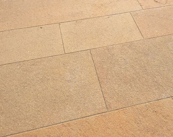 Terrasse Pierre flammée  - Bourgogne Terrasse Pierre flammée  - Bourgogne