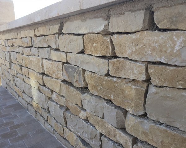 Stone for retaining wall Stone for retaining wall