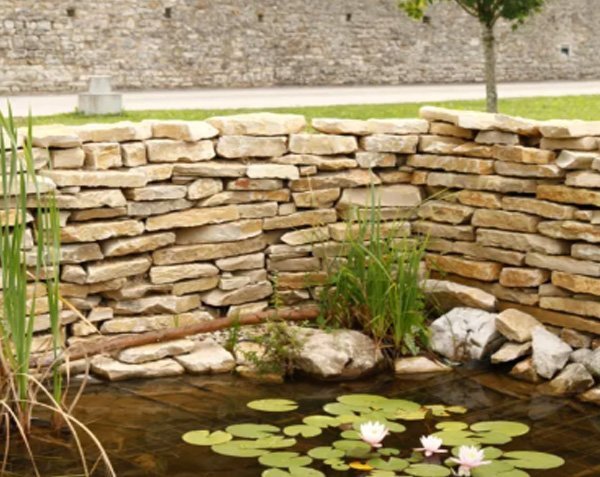 Walls in Burgundy stone Walls in Burgundy stone