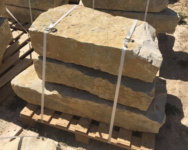 Basement stone blocks - Packing Basement stone blocks - Packing