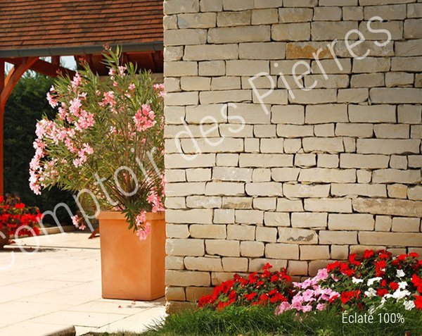 100% Burgundy limestone split cladding 100% Burgundy limestone split cladding