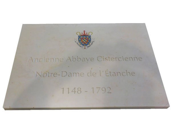 Inauguration engraving with silkscreening on stone