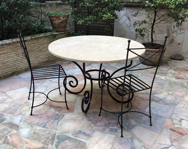 Round table top Decoration Round table top Decoration