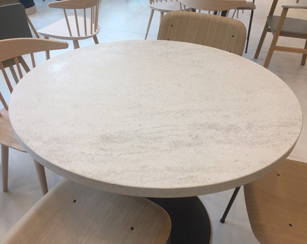 Round table. Charmot Light Honed