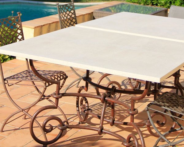 Table top in natural limestone from Burgundy