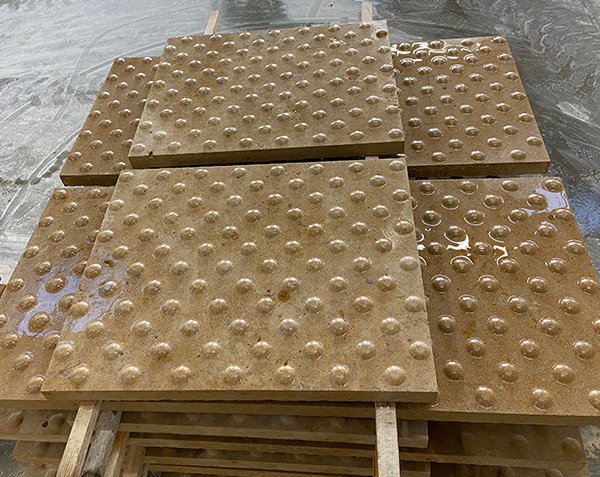 Surface podotactile - Sortie d'usinage