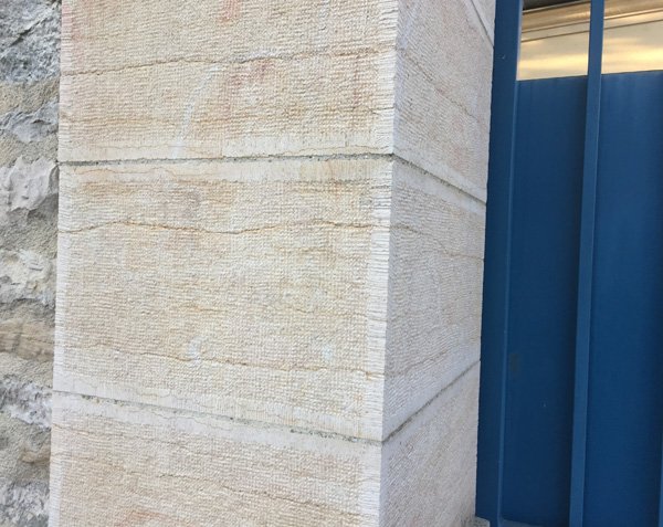 Stone pillar assembly