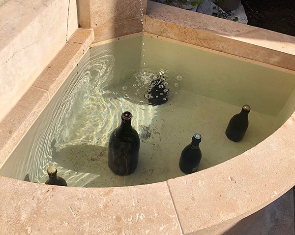 Fontaine à eau extérieur en pierre - Lanvignes Doré-Jaune Vieilli