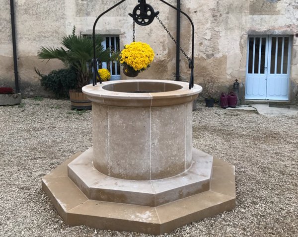 Puits en pierre de taille - Lanvignes Doré-Jaune Vieilli