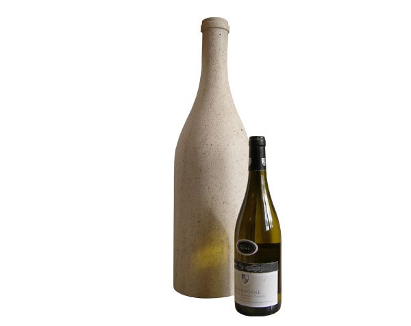 Wine bottle in Burgundy limestone Wine bottle in Burgundy limestone