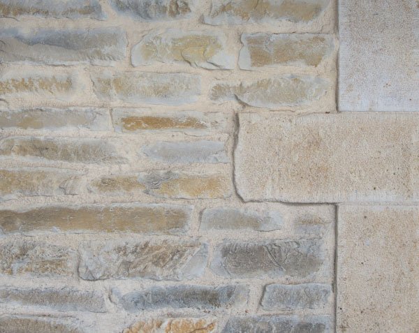 Window frame in natural stone with sill
