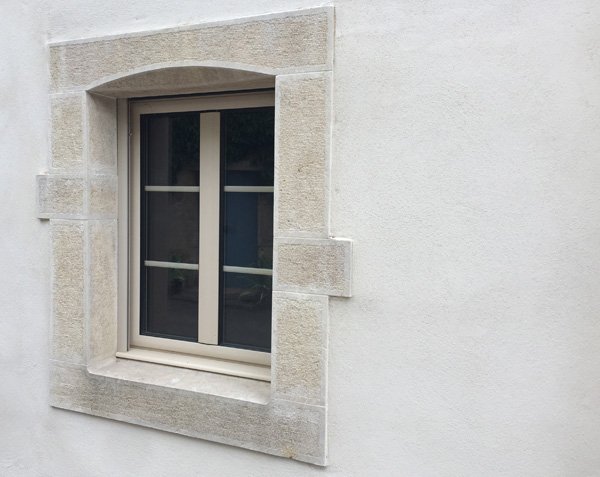 Habillage Contour Fenêtre Extérieur En Pierre